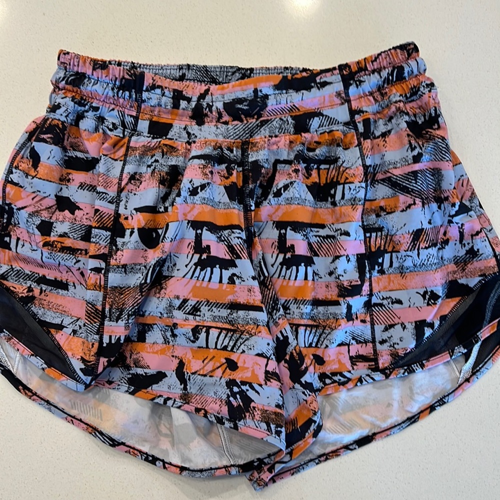 Lululemon Hotty Hot High Rise Lined Shorts